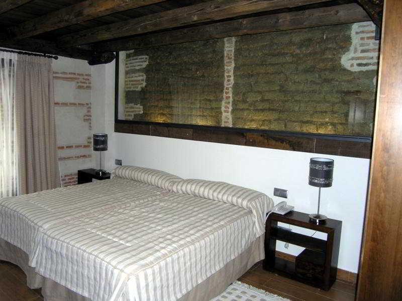Velayos Hosteria Del Mudejar Avila מראה חיצוני תמונה